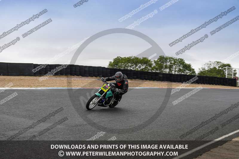 enduro digital images;event digital images;eventdigitalimages;mallory park;mallory park photographs;mallory park trackday;mallory park trackday photographs;no limits trackdays;peter wileman photography;racing digital images;trackday digital images;trackday photos